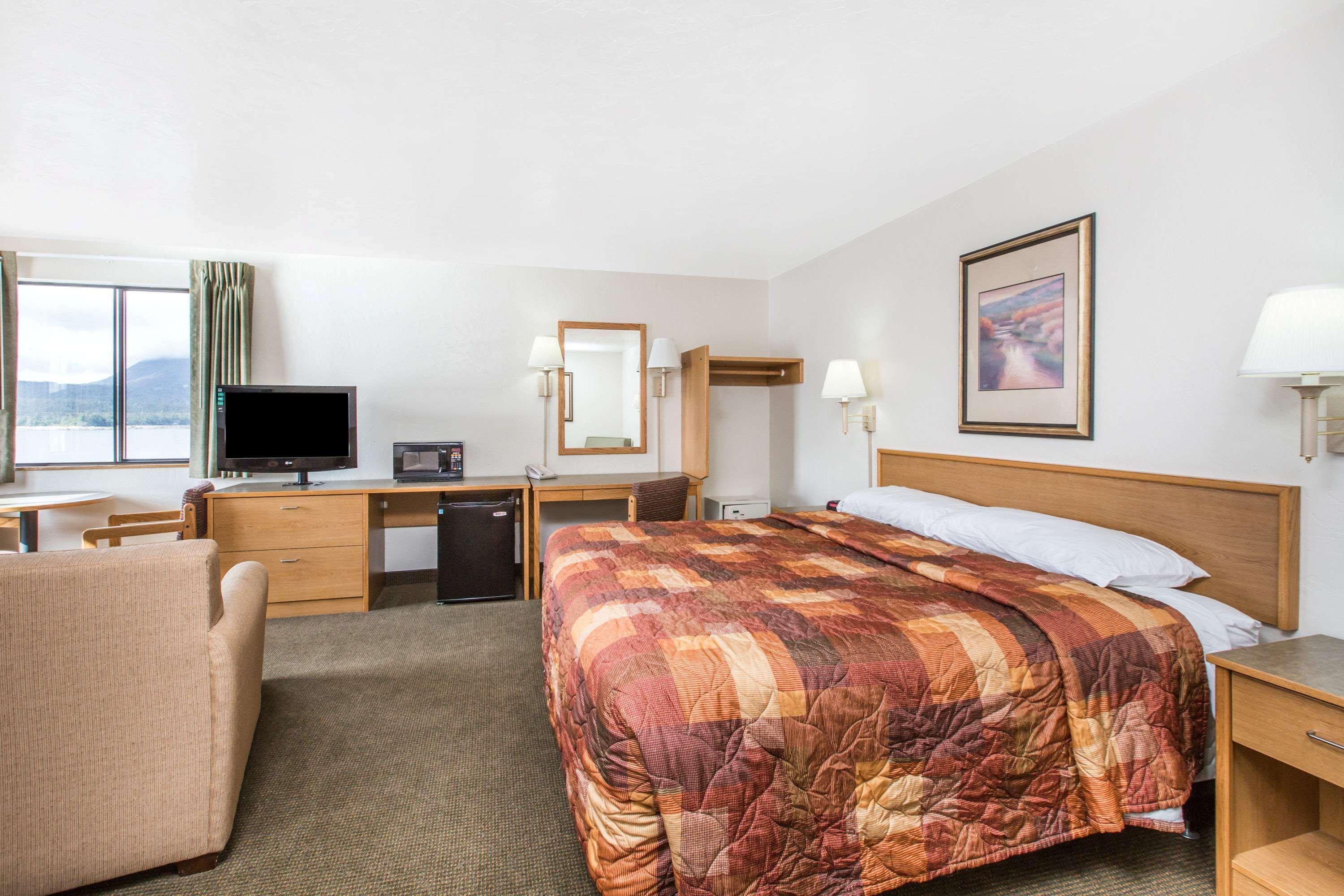 Super 8 By Wyndham Ketchikan Exterior photo